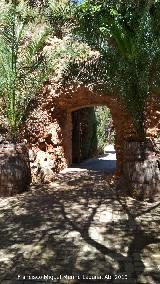 Castillo de los Guzmanes. Patio de la Barbacana. Entrada desde la barbacana