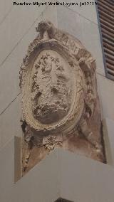 Casa de la Calle Alfaro n 11. Escudo