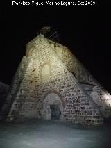 Pozo San Vicente. De noche
