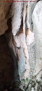 Cueva de la Cara. Formaciones