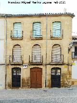 Casa de la Plaza 1� de Mayo n� 30. 