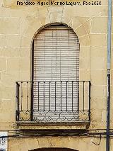 Casa de la Plaza 1� de Mayo n� 30. Balc�n de la primera planta