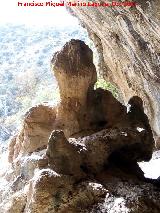 Cueva del Fraile. Estalagmita del Fraile