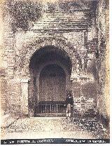 Alhambra. Puerta de la Justicia. 1944