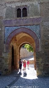 Alhambra. Puerta del Vino. 