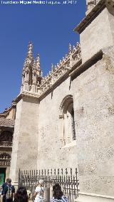 Capilla Real. Muros