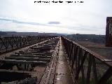 Puente del Hacho. Sobre el puente