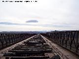 Puente del Hacho. Sobre el puente