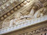 Colegiata de la Asuncin. Detalle del frontn