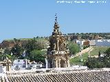 Iglesia de la Merced. Campanario con las Canteras al fondo