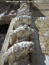 Palacio de Govantes y Herdara. Columna