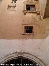 Castillo-Palacio de La Calahorra. Patio de entrada