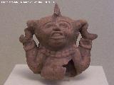 Museo de Arte Precolombino Felipe Orlando. Figura sonriente. Cultura Remojadas - El Tajin. 200 - 900 d.C.