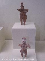 Museo de Arte Precolombino Felipe Orlando. Figuras femeninas. 400 a.C. - 200 d.C.