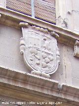 Casa de Los Irurita. Escudo