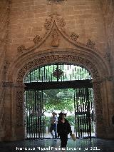 Lonja de la Seda. Portada interior