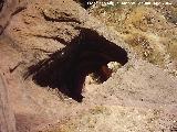 Castillo de Zafra. Escaleras talladas en roca para bajar al aljibe