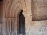 Ermita de Santa Catalina. Lobo y reloj de sol