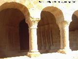 Ermita de Santa Catalina. Columnas