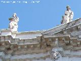 Iglesia de San Salvador. Estatuas