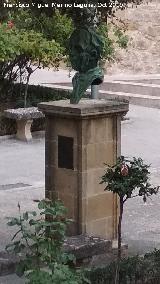 Palacio de Jabalquinto. Busto de Antonio Machado