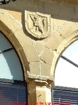 Palacio fortaleza de los Snchez Valenzuela. Escudo del patio