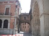 Catedral de Valencia. Paso elevado del Palacio Arzobispal. 