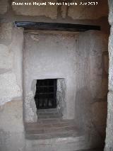 Alcazaba. Torre del Homenaje. Tronera para proteger la entrada