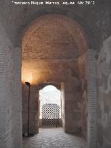 Alcazaba. Torre Blanca. Ventana de herradura