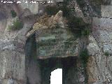 Triunfo de San Rafael de la Puerta del Puente. Placa
