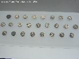 Baelo Claudia. Tabernae del Decumanus Maximus. Conjunto de 25 denarios de distintos emperadores de plata. Entre el 60-65 y 145-147 d.C. Museo de Baelo Claudia
