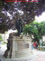 Monumento a Isidoro Miquez. 