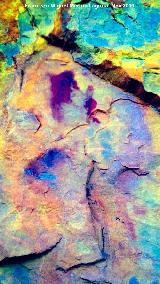Pinturas rupestres del Arroyo de Martn Prez II. Tratada con Dstretch