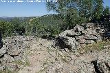 Camino de Castellar de la Mata. Paso tallado en la roca