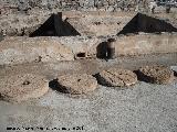 Castillo de San Miguel. Piedras de molino