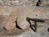 Castillo de San Miguel. Piedras de molino