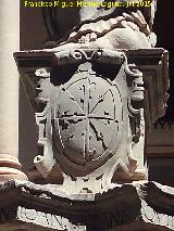 Fuente de Diputacin. Escudo dominico