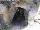 Ermita-Hospedería Madre de Dios del Campo. Acceso a la Cripta