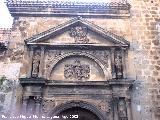Iglesia de la Asunción. Frontón renacentista