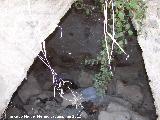 Ermita-Hospedería Madre de Dios del Campo. Interior de la cripta colmatada de escombros