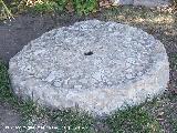 Restos arqueológicos de Iznatoraf. Piedra de molino