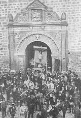 Iglesia de Santiago Apóstol. Procesión del Cristo de la Vera Cruz 1925