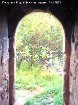 Puente Ariza. Puerta desde el habitáculo