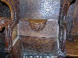 Catedral de Jaén. Coro. Nacimiento de Jesús. Relieve bajo el asiento