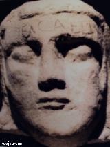 Torreparedones. Santuario Ibero. Exvoto femenino con inscripcin en su frente de Dea Caelestis