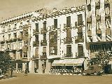 Edificio de la Plaza de la Constitucin n 8. Foto antigua