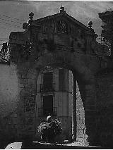 Muralla de Jaén. Puerta del Ángel. 1930