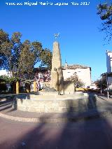 Monumento a Jacinto Higueras. 