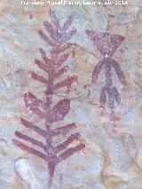 Pinturas rupestres de la Pea Escrita. Grupo IV. Ramiforme y antropomorfo triangular