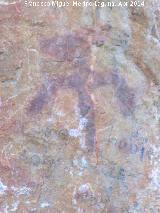 Pinturas rupestres de la Pea Escrita. Grupo VI. Antropomorfo sobre la figura derecha